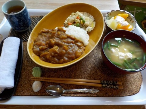 タガヤセ特製、シーフードカレーです！