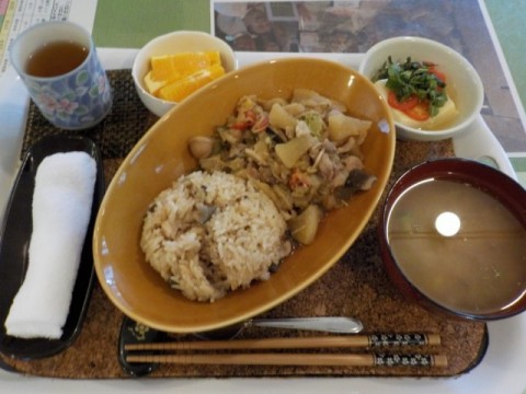 きのこご飯と大根の煮物です！