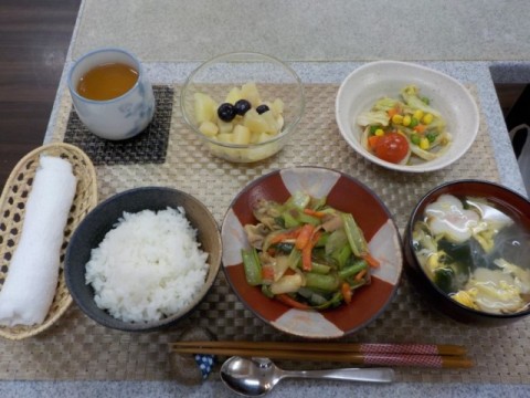 だんち特製、豚肉と小松菜のうまトロ炒めです！♪