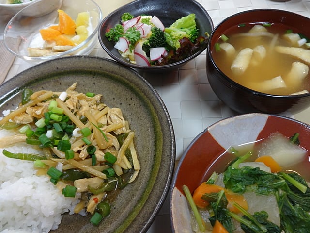 チンジャオささ身丼！