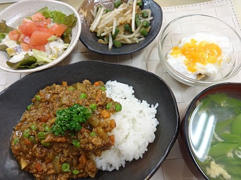 豆たっぷりの「キー豆カレー！」