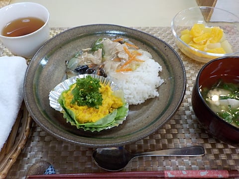 だんち特製、トロトロ中華丼です！