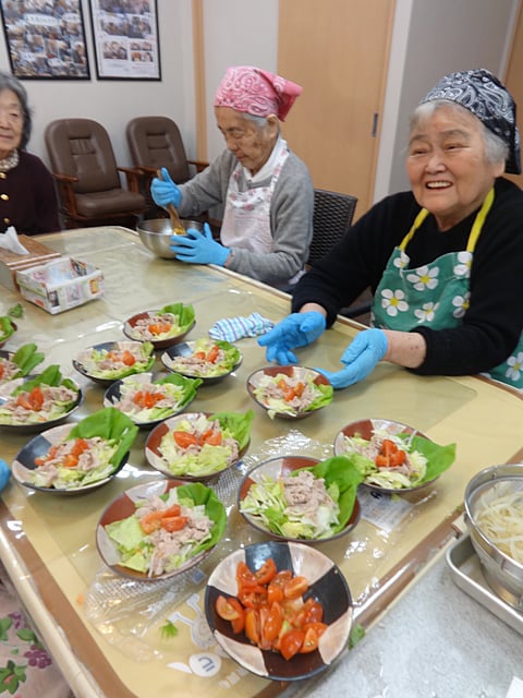 カラフルに・・盛り付け！