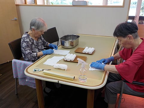 食事準備もしっかりと・・・