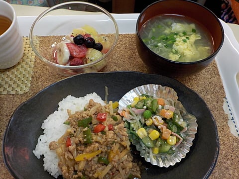 チンジャオロースー丼♪