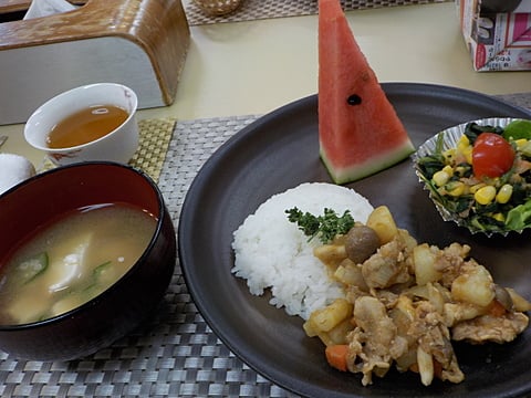 豚肉とジャガイモのカレー粉炒め♪