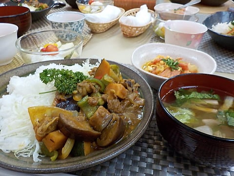 カレー風味の牛肉丼です！