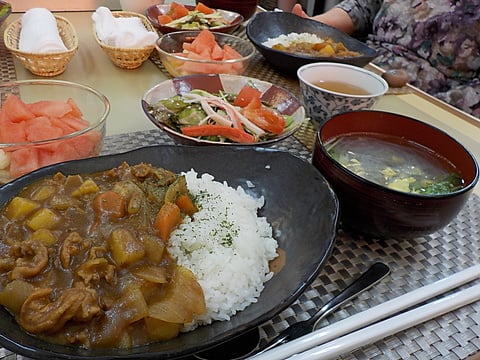 だんち特製、具だくさんカレーです！