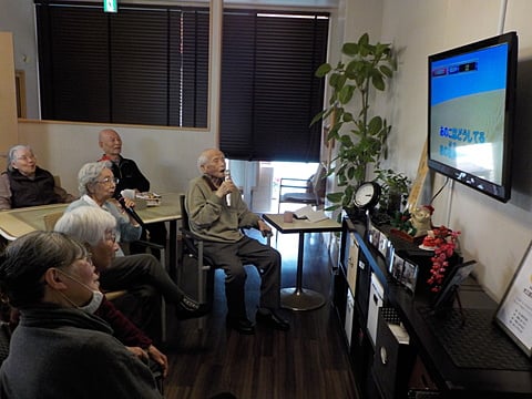 カラオケ大会、盛り上がっています！