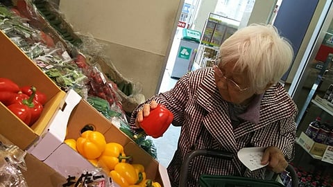 色鮮やかな野菜売り場♪