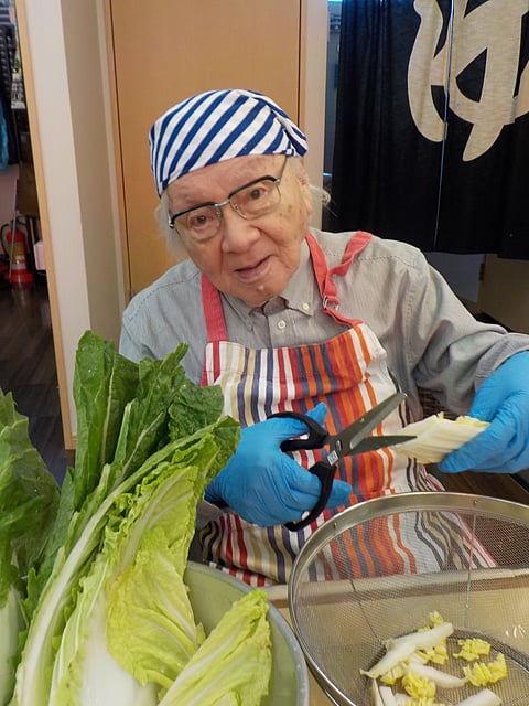 野菜の下ごしらえ中です！