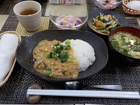 だんち特製、マーボーナス丼です！