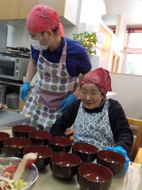 お料理に精が出ますね！