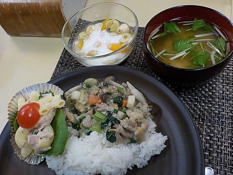 だんち特製、海鮮あんかけ丼です！