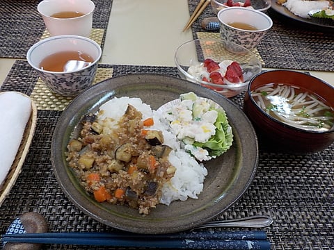 だんち特製、ウマ辛マーボーナス丼です！