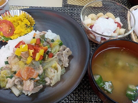 豚肉と白菜のうま煮丼！