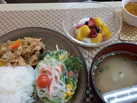 彩り豚の生姜焼き丼！