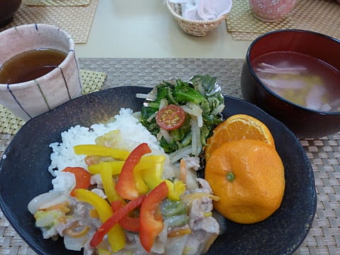 だんち特製、豚肉と白菜のクリーム煮です！