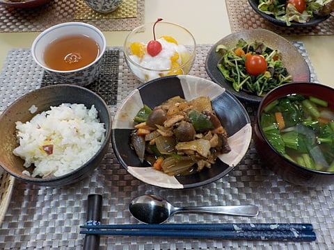 だんち特製、茄子とピーマンの肉みそ炒めです！