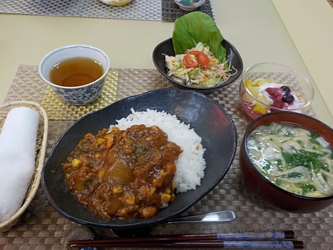 だんちデイ特製、シーフードハヤシライスです！