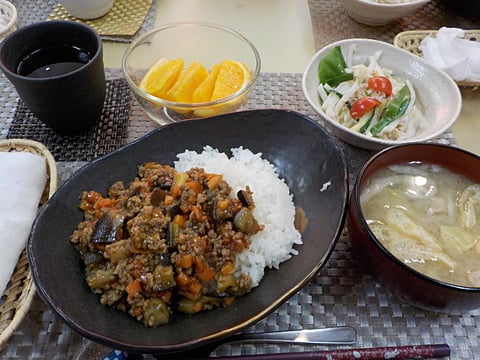 だんちデイ特製、マーボーナス丼です！