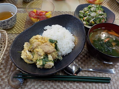 だんち特製、ふわトロ親子丼です！