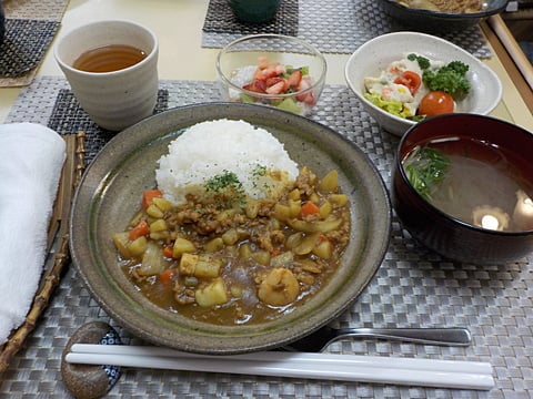 本日のランチ、シーフードカレーです！