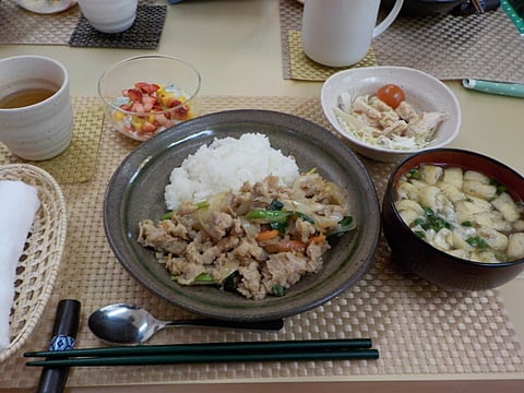 だんち特製、豚の生姜焼き丼です！