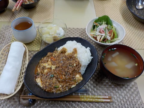 だんち特製、麻婆豆腐丼です！