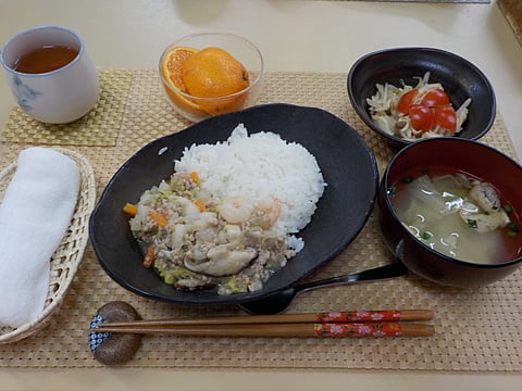 だんち特製「海鮮八宝菜丼」です！