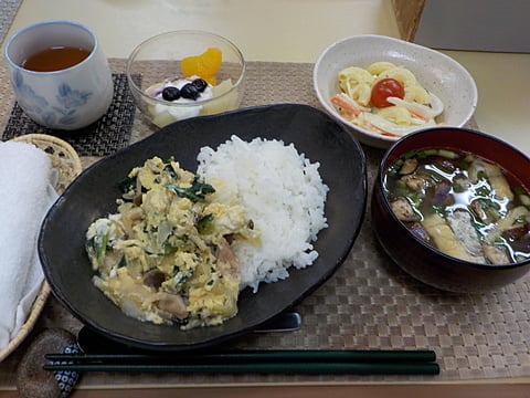 だんち特製、親子丼です！