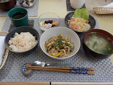 だんち特製、鶏肉と秋野菜の炒めです！