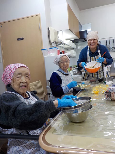 お昼の準備中です♡