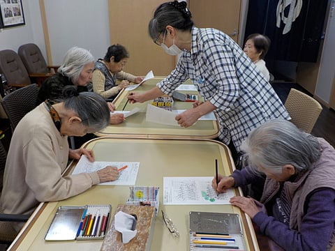 頭の体操で「間違い探し」を行いました♡