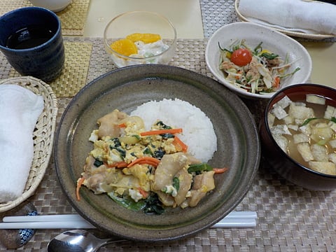 だんち特製、ふわとろ親子丼です！