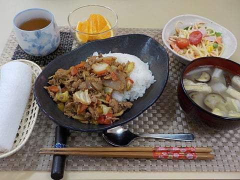 だんち特製、回鍋肉丼です♪