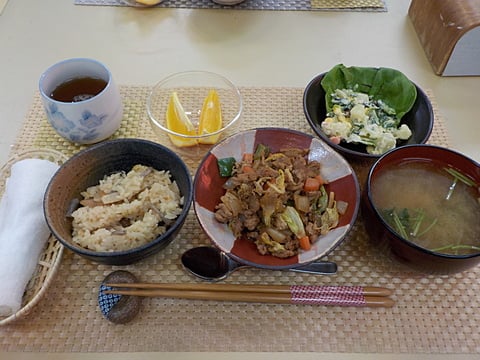 だんち特製、豚肉と野菜のみそ炒めです！