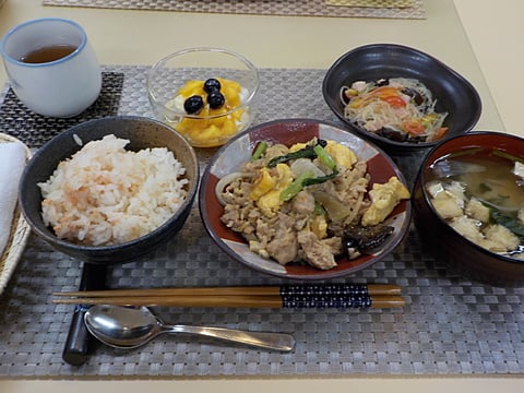 だんち特製、豚肉ときくらげの卵炒めです！