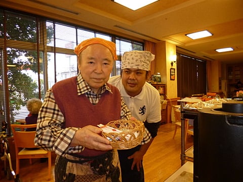 お茶菓子担当でーす！！