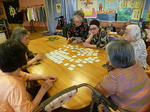 午後のカルタ大会の様子です！